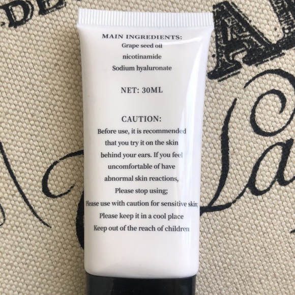 NIB EELHOLE CC cream Spf 50 shade Ivory - Picture 3 of 4